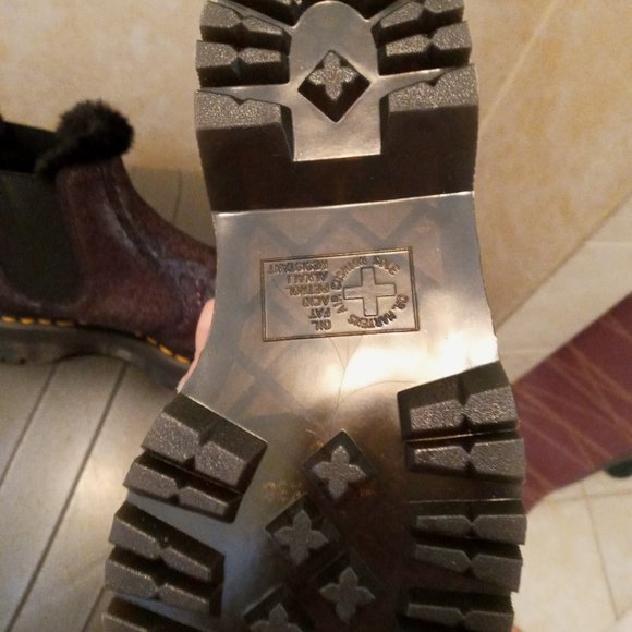NWT Dr. Martens warm wear boots - Picture 7 of 9